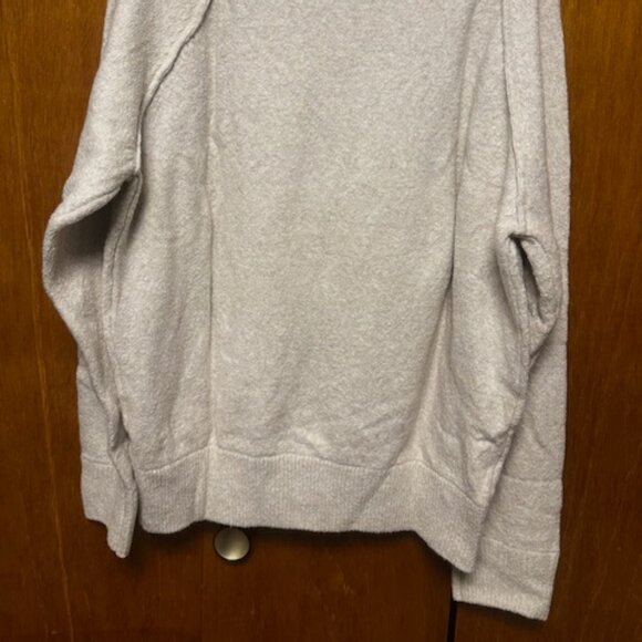 American Eagle beige sweater - Picture 4 of 4